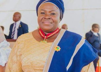 Bénin : Mounifa Karim Tidjani élevée au grade de Commandeur, promet