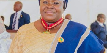 Bénin : Mounifa Karim Tidjani élevée au grade de Commandeur, promet