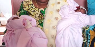 Bénin : Mounifa Karim soutient la famille des quintuplés de Djougou