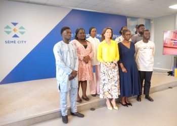 Bénin : Tanja Fajon échange avec les acteurs du changement de Sèmè City