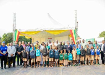 Bénin : Le gouvernement distribue 190.800 kits scolaires aux écoliers et élèves