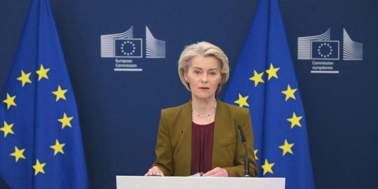 Ursula von der Leyen : «Investir dans le réseau électrique du Bénin est essentiel à sa transition vers une énergie propre»