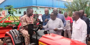 Bénin : Le gouvernement distribue des équipements agricoles à plusieurs entrepreneurs